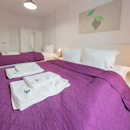 Golden - Pereca Apartment *