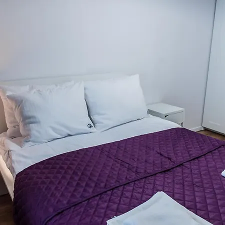 Apartament Golden - Pereca *