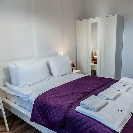 Apartament Golden - Pereca *